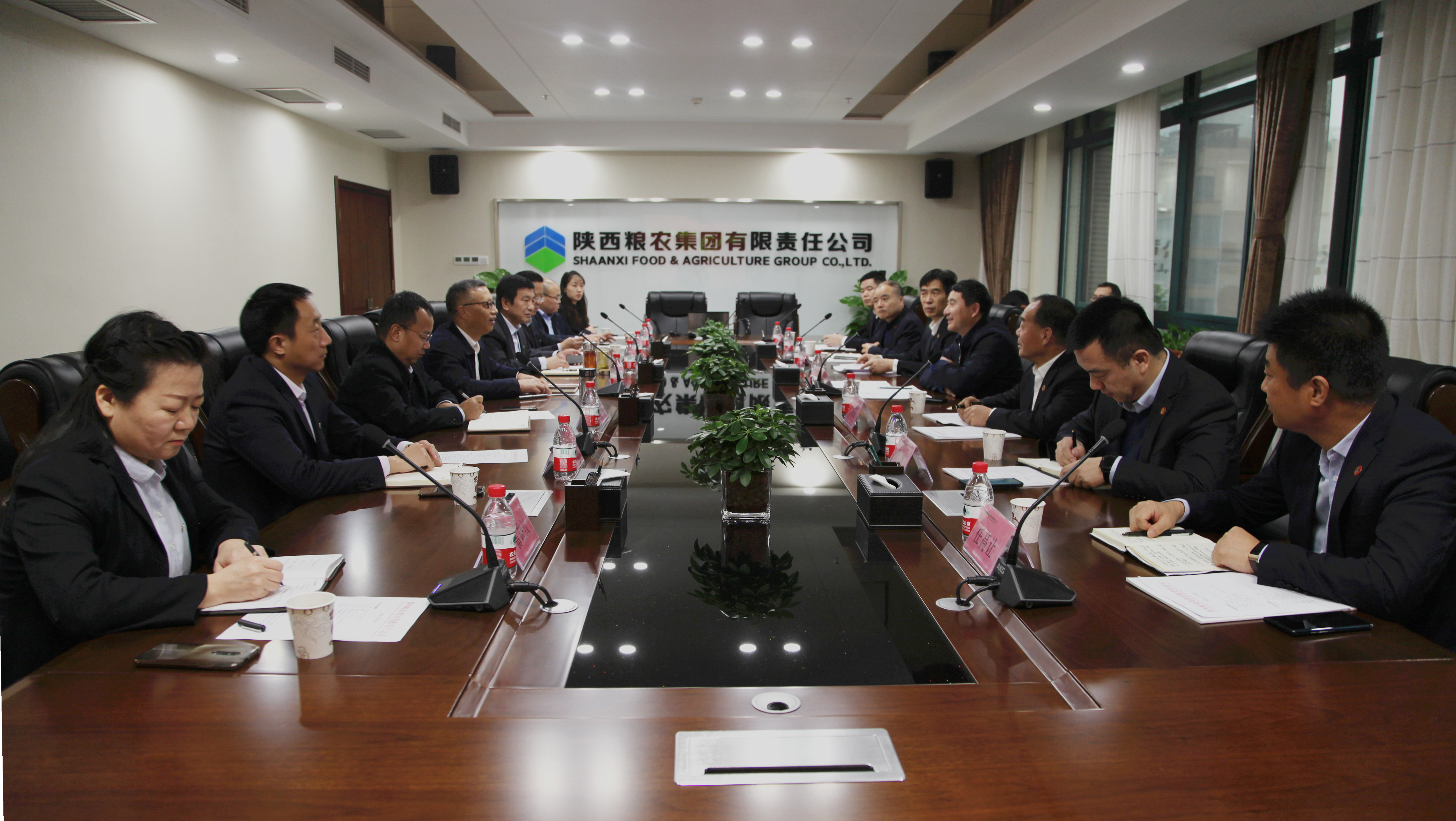 集團(tuán)公司與陜建控股集團(tuán)座談交流