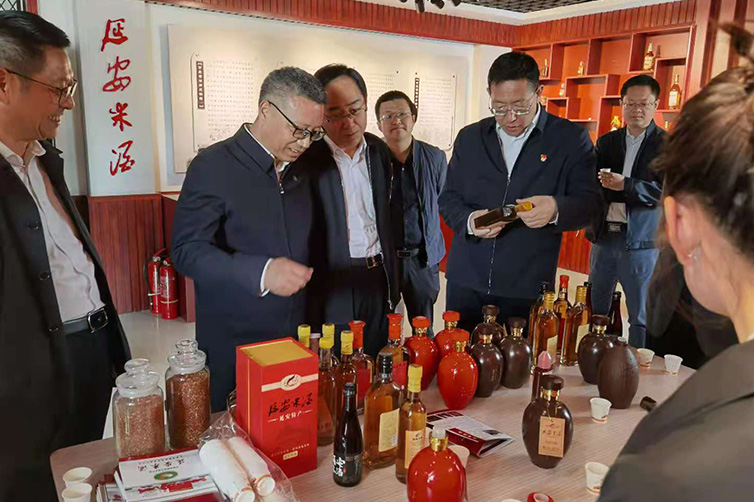 省糧食和物資儲(chǔ)備局、陜西糧農(nóng)集團(tuán)赴延安調(diào)研區(qū)域特色農(nóng)業(yè)產(chǎn)業(yè)發(fā)展